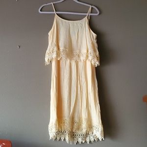 Yellow dress with lace